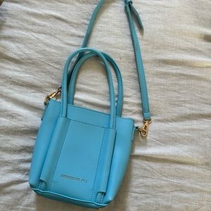 Blue Expressions cross body.